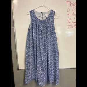 I am selling a cute dress. The brand is “Emma & Michele” very cute. Size 8.